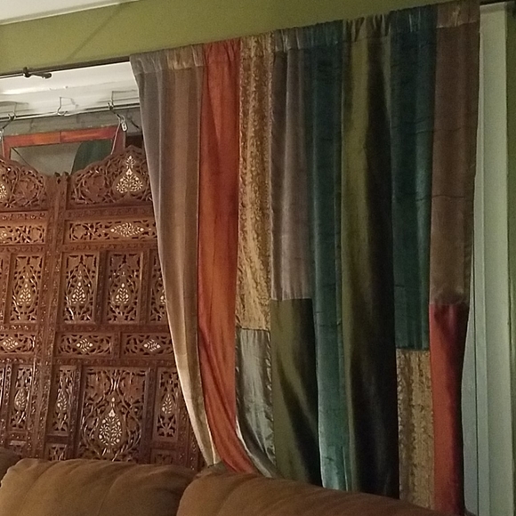 ISO (2) PIER 1 SARI PATCHWORK CURTAIN PANELS - Picture 2 of 2
